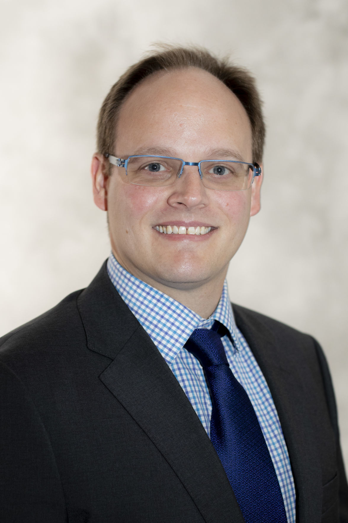 Sundt hires Carlucci as bid director